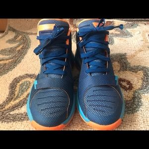 KD Trey 5 3 GS youth sneaker
